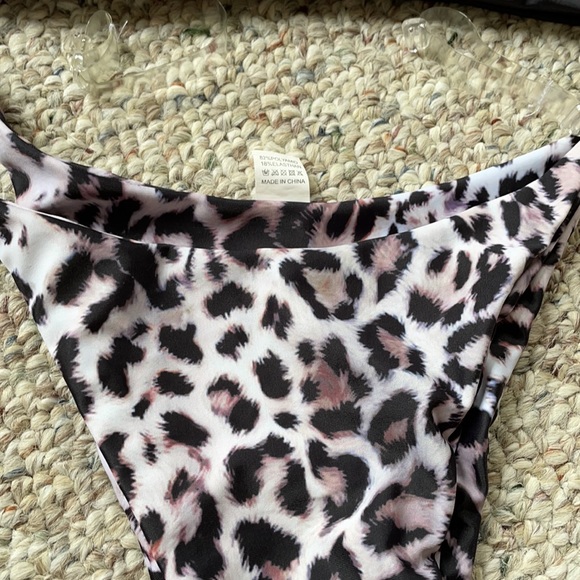 SHEIN leopard bikini swimsuit s&m - Picture 6 of 11